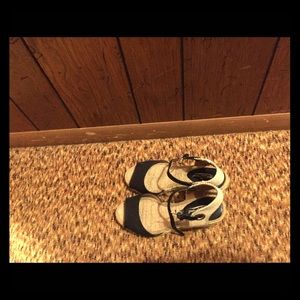 Lucky brand wedge sandals